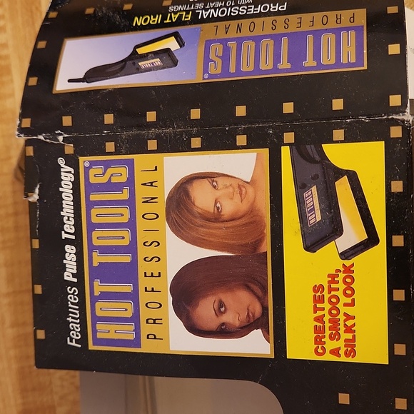 CONAIR Black and Gold Hair Straightener - Picture 5 of 8